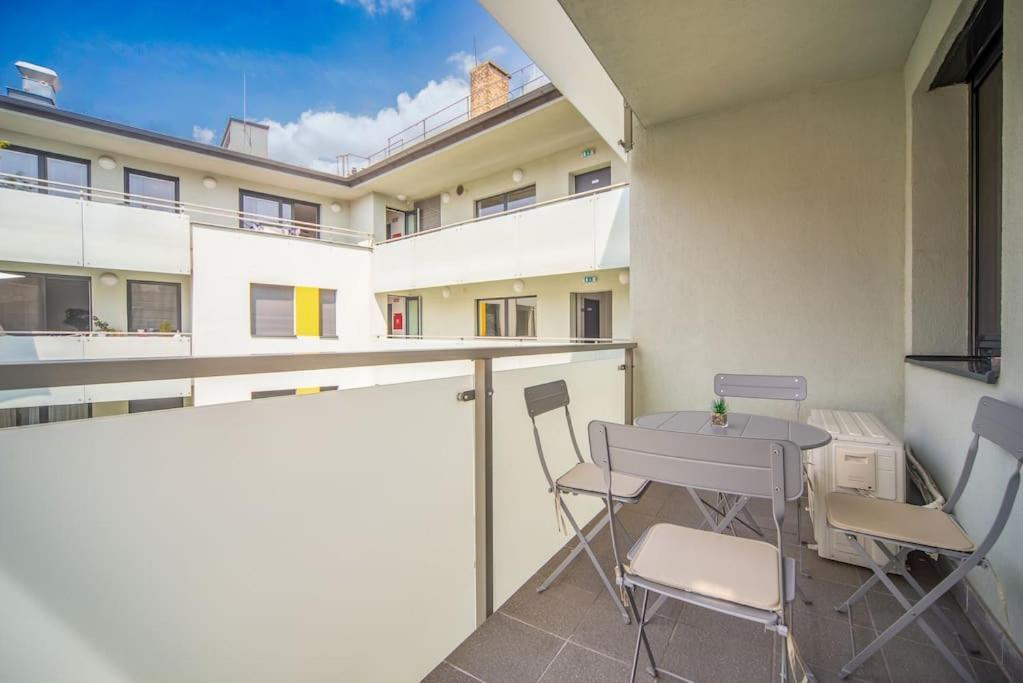 Grace Pine Apartment 1 Budapest Ngoại thất bức ảnh